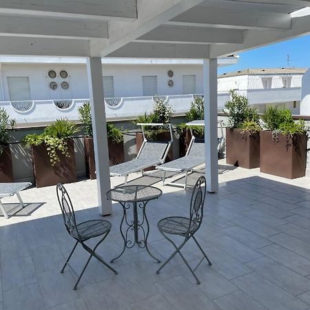 Casa Plauto Attico Senza Cucina Without Kichen Bellaria-Igea Marina Exterior foto